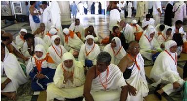 Photo Above: Some of the brothers and sisters from Al-Hikmat Hajj group taking a rest before Tawaaf in the Holy Mosque in Makkah on November 13th, 2010.